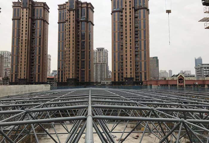 靖江螺栓球网架结构