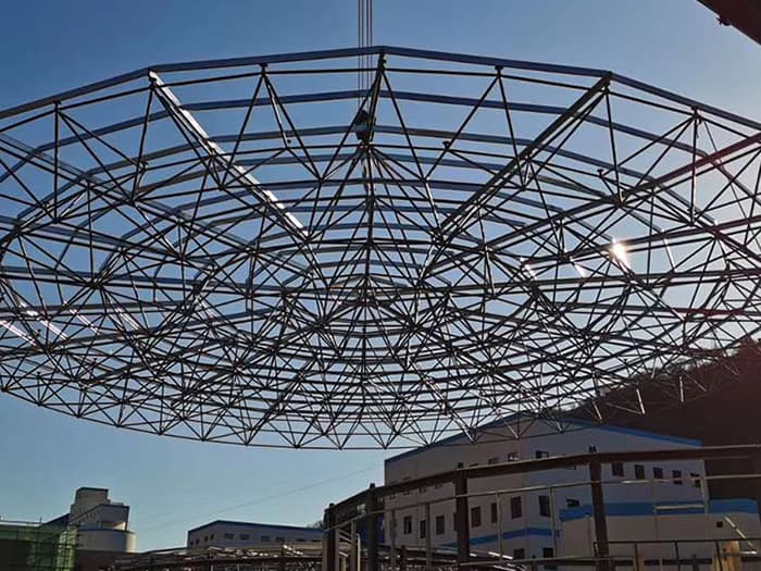 靖江螺栓球网架工程施工现场